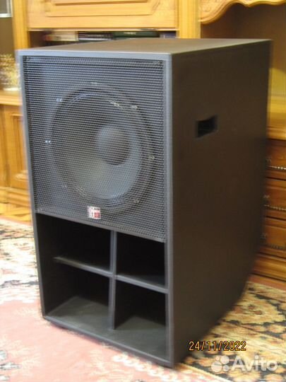 Акустические системы,сабвуферы