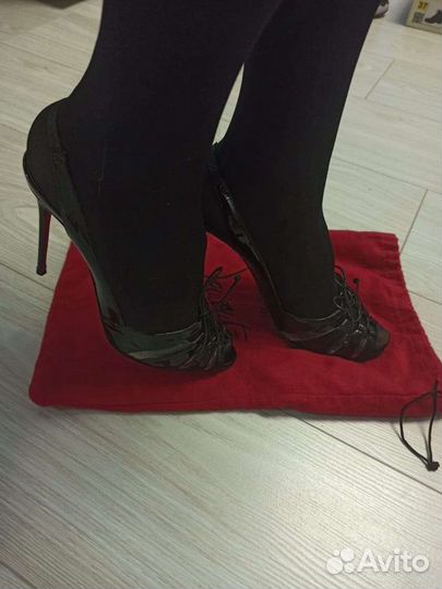 Босоножки женские