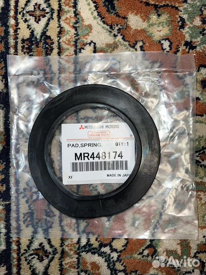 Проставка передней пружины нижняя Паджеро 3 4