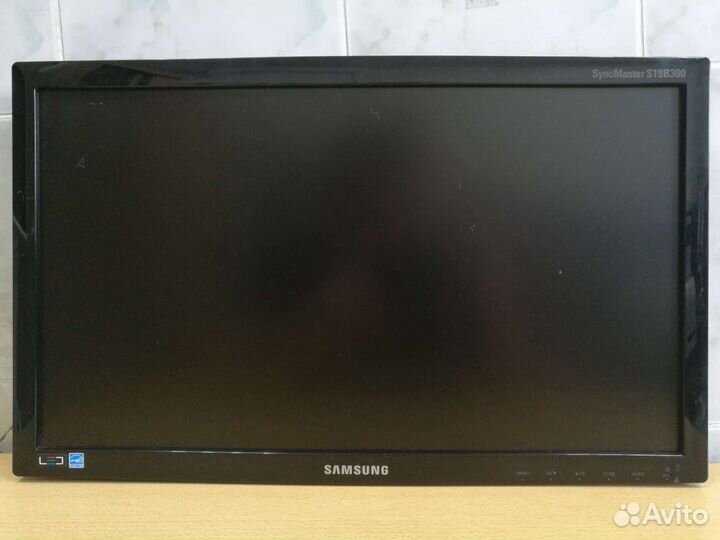 Монитор Samsung S19B300