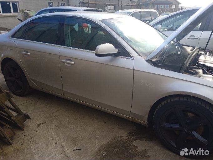 Капот audi A4 B8 2009