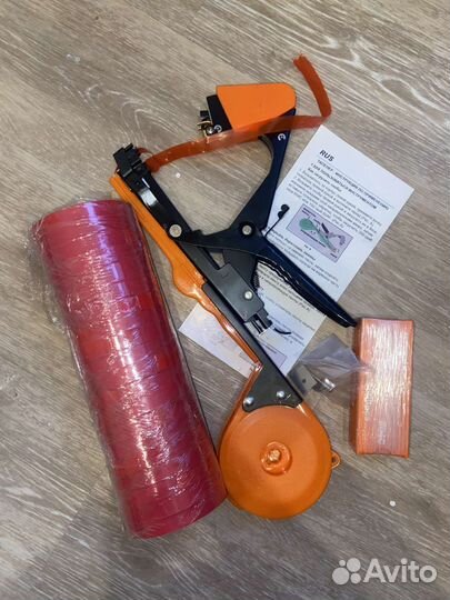 Тапенер для подвязки растений