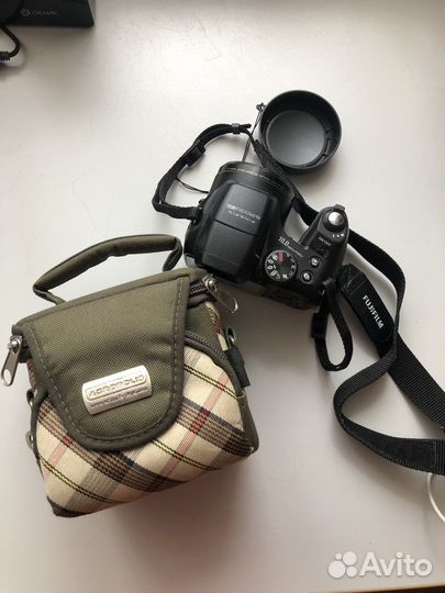 Цифровой фотоаппарат Fujifilm FinePix S2000HD