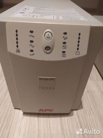 Ибп APC Smart-UPS 700 и 700XL