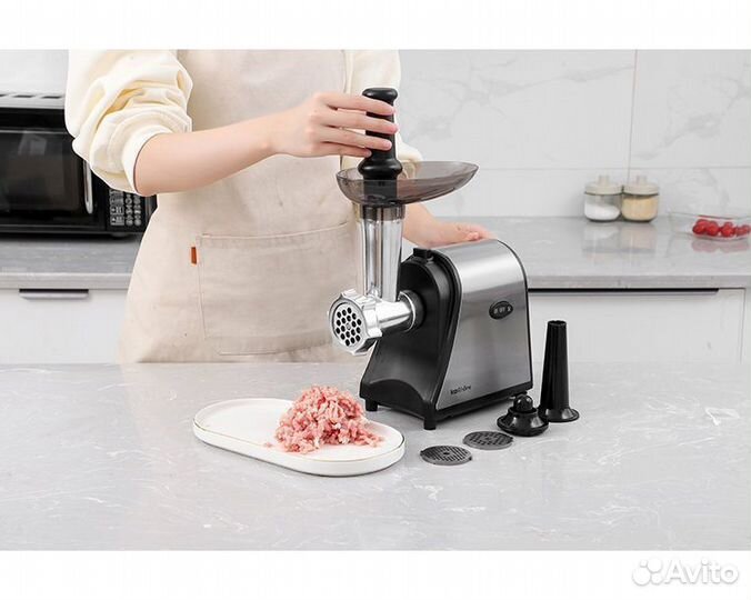 Мясорубка электрическая новая