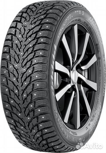 Nokian Tyres Hakkapeliitta 9 215/55 R17
