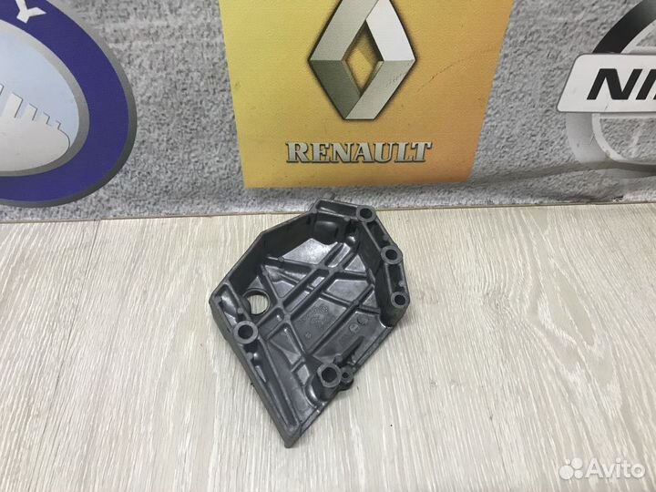 Крышка Кожух ремня грм Renault logan