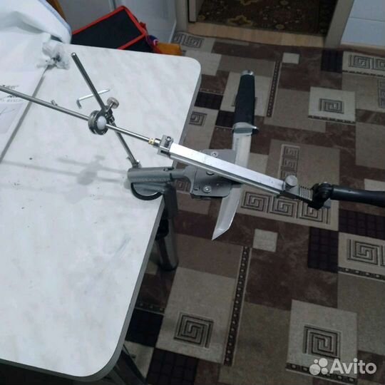 Заточка ножей,парикмахерских ножниц,топоров и тд