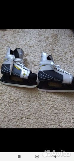 Коньки хоккейные