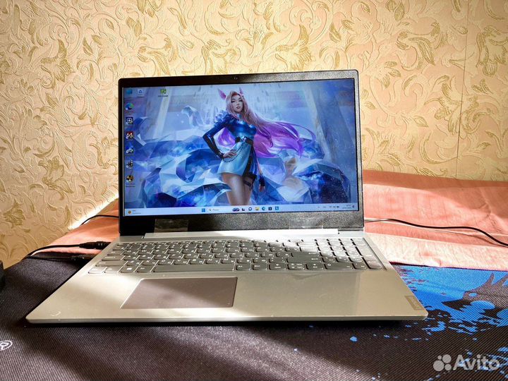 Игровой ноутбук core i3/nvidia mx 2gb/SSD 256/DDR4