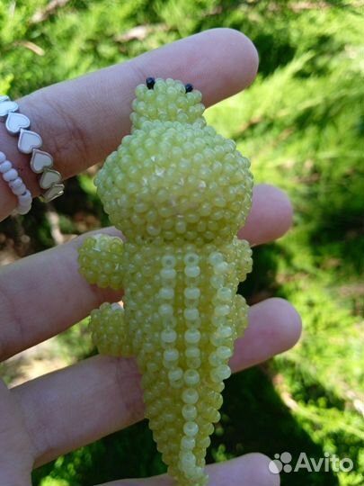 Крокодил амигуруми из бисера