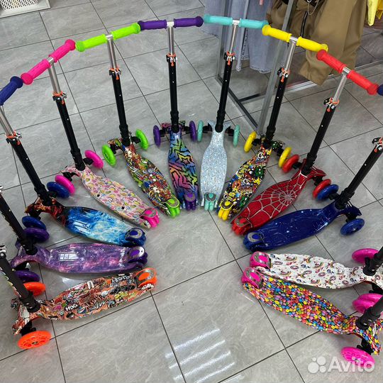 Детские самокаты со светящимися колесами