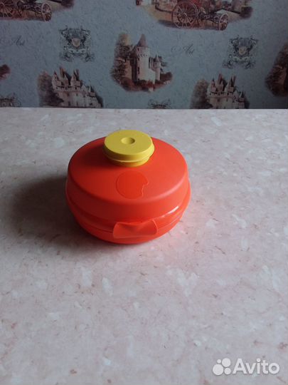 Посуда Tupperware. Тапервер