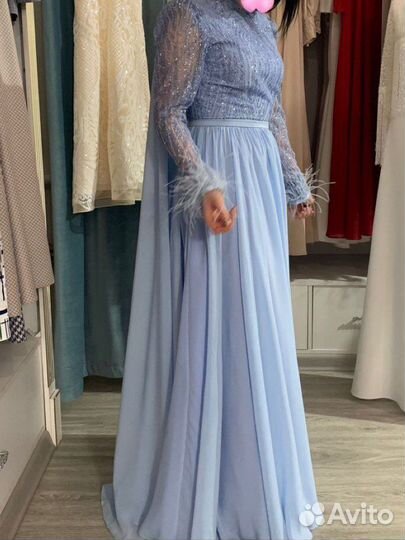 Вечернее платье