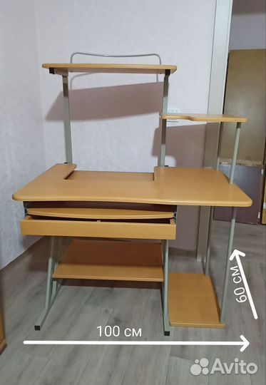 Компьютерный стол