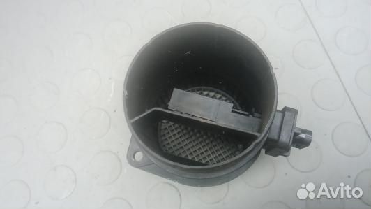 Расходомер воздуха дизельный volkswagen passat B7 (SOL05BP02)