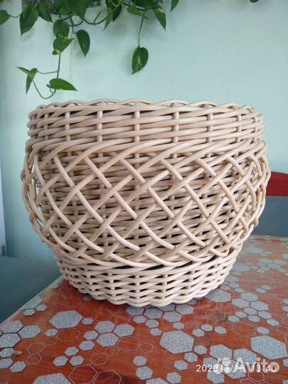 Кашпо из полиротанга