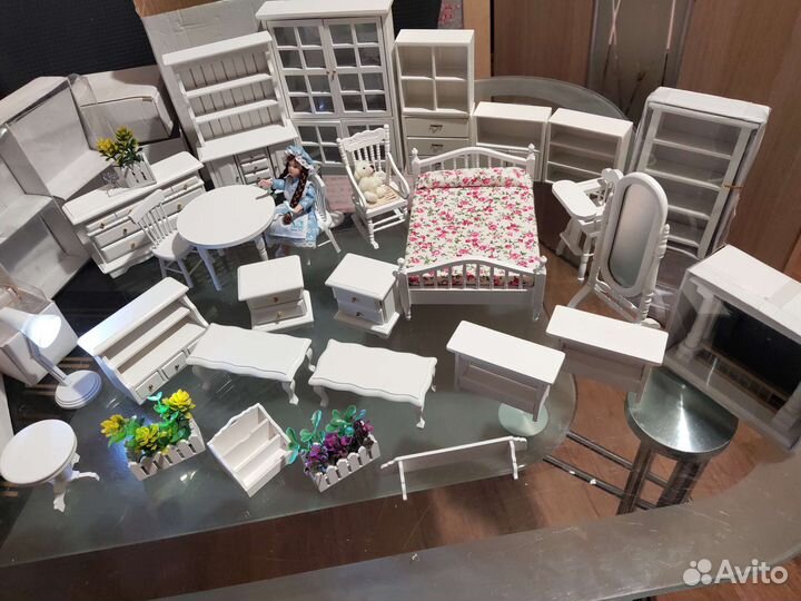 Мебель кукол.1:12 Белая