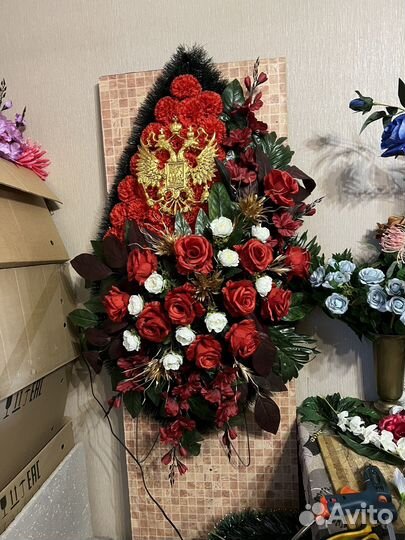 Ритуальные венки и корзины