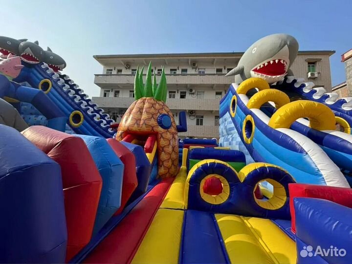 Надувной парк, игровая комната для детей