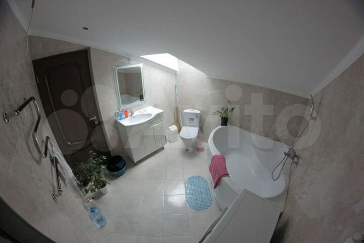 2-к. квартира, 95 м², 5/5 эт.