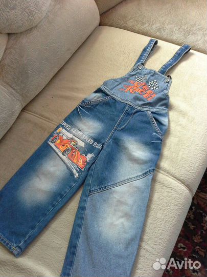 Джинсовые комбинезоны на 2-4 года