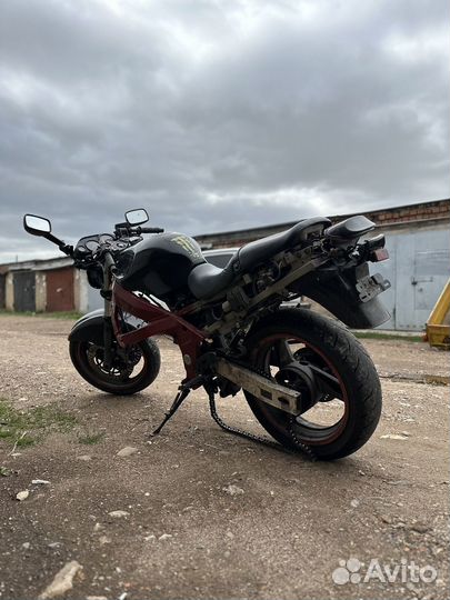 Kawasaki zzr 400-2