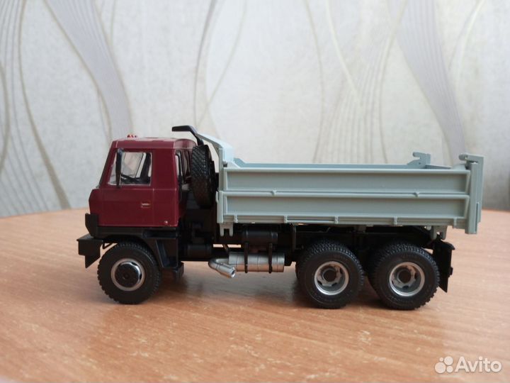 Модель грузовика Татра 815 s 3