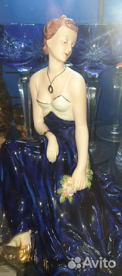 Плясунья, девушка с ребенком,кони Герм