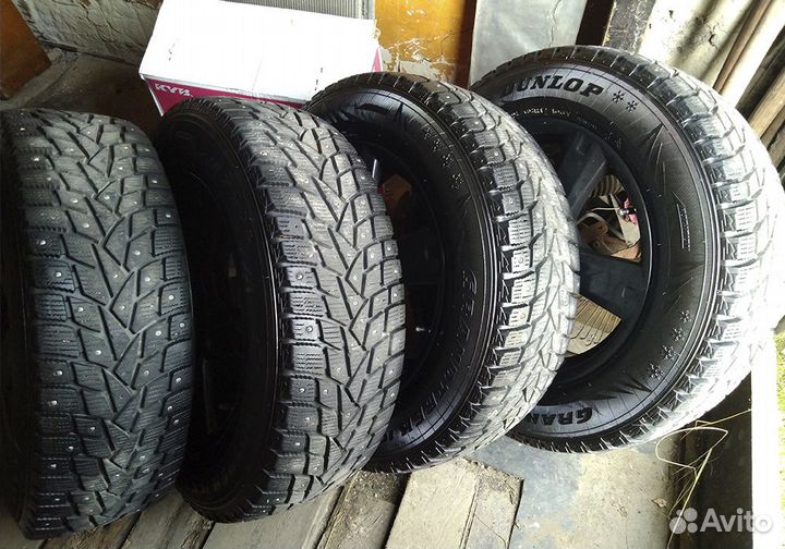 Dunlop Grandtrek Ice 02 225/65 R17 106T