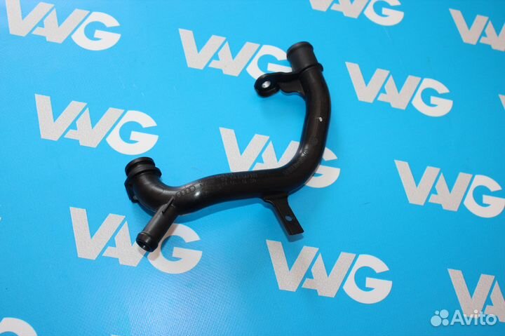 Патрубок системы охлаждения Superb Octavia Passat