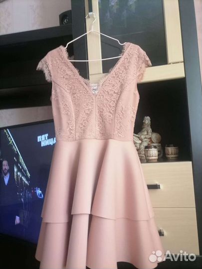 Платья, плащ