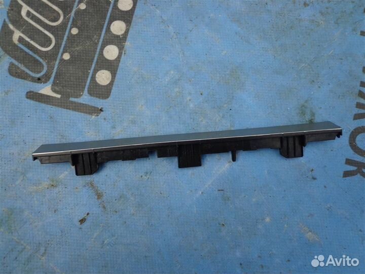 Накладка декоративная VW Passat B6