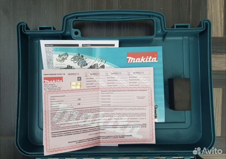 Шуруповерт makita