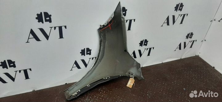 Крыло переднее правое Renault Megane 3