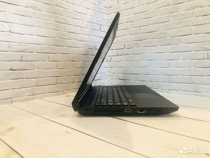 Быстрый ноутбук Lenovo 2020m/8GB/120SD