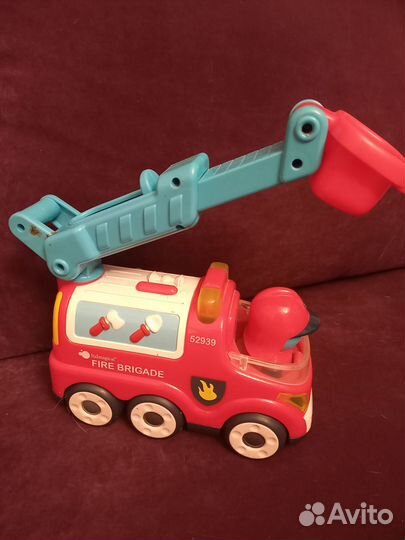 Железная дорога, пожарная машина, кубики, азбука