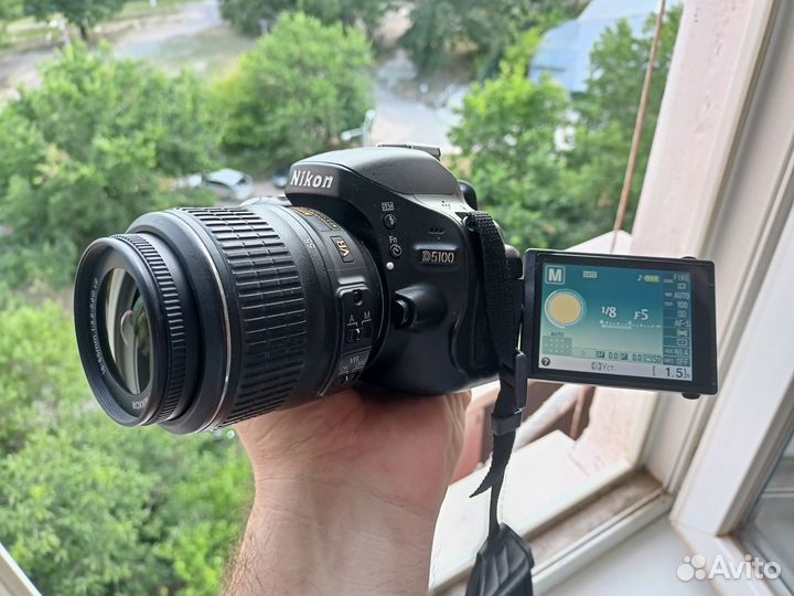 Nikon D5100 объективом 18-55 mm