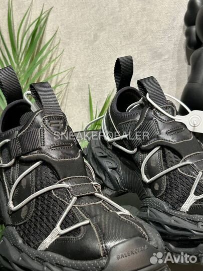 Balenciaga Men’s Hike Sneaker In Black