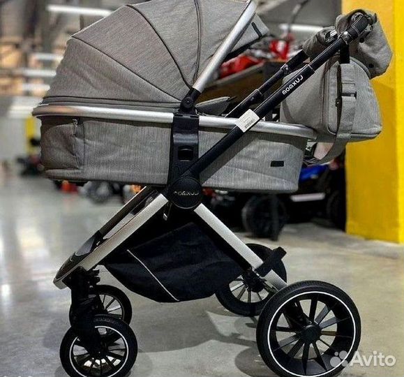 Коляска Luxmom 750 