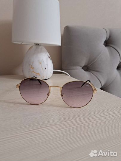 Солнцезащитные очки женские