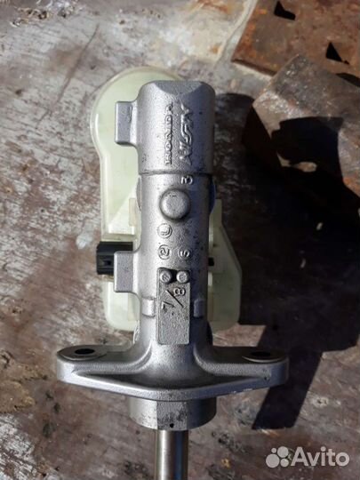 Главный тормозной цилиндр honda