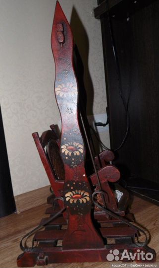 Старинные качели
