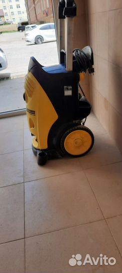Мойка высокого давления karcher