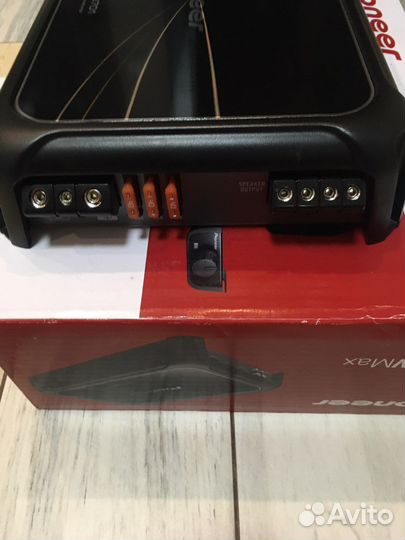 Устлитель Pioneer GM-D9701