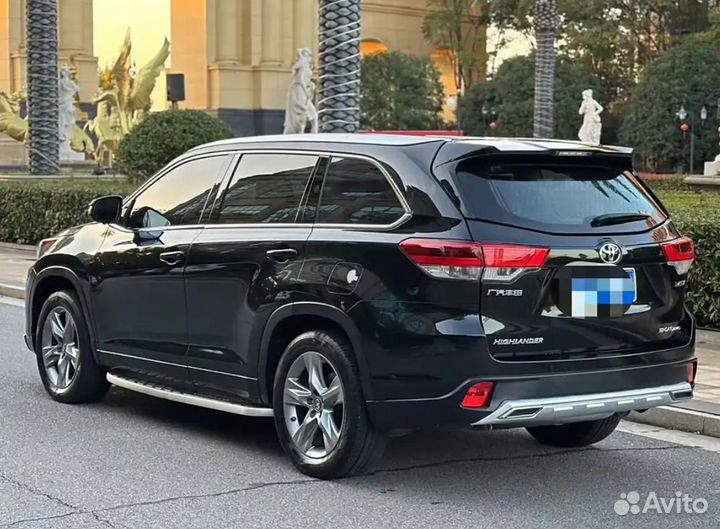 Toyota Highlander 2.0 AT, 2021, 56 000 км