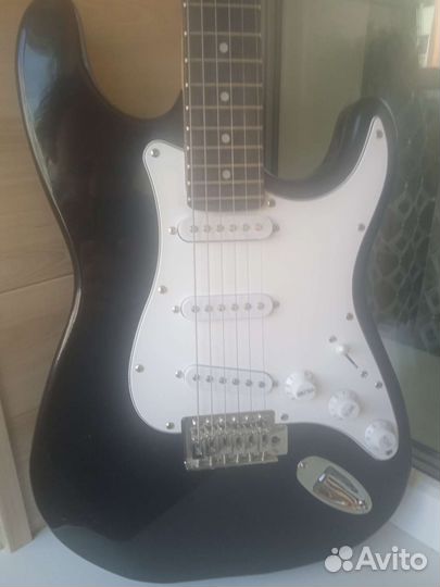 Электрогитара stratocaster