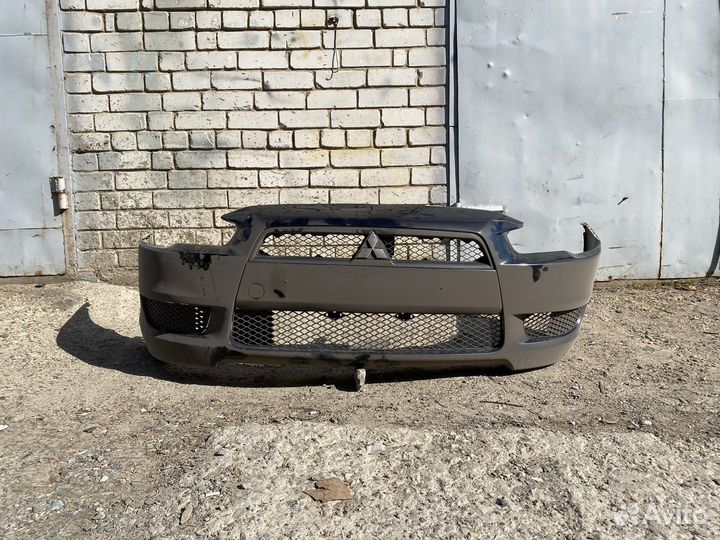 Передний бампер Mitsubishi Lancer 10