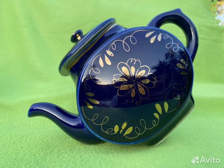 Заварочный чайник, кувшин, сахарница