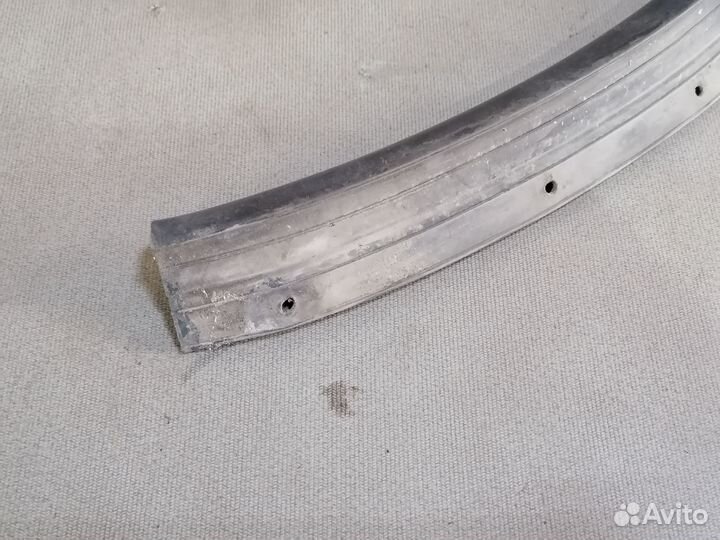 Резинка арки двер.зад.прав.Suzuki Grand Vitara